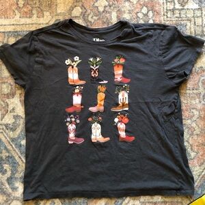 Black T-Shirt with Colorful Boot Graphics size large
